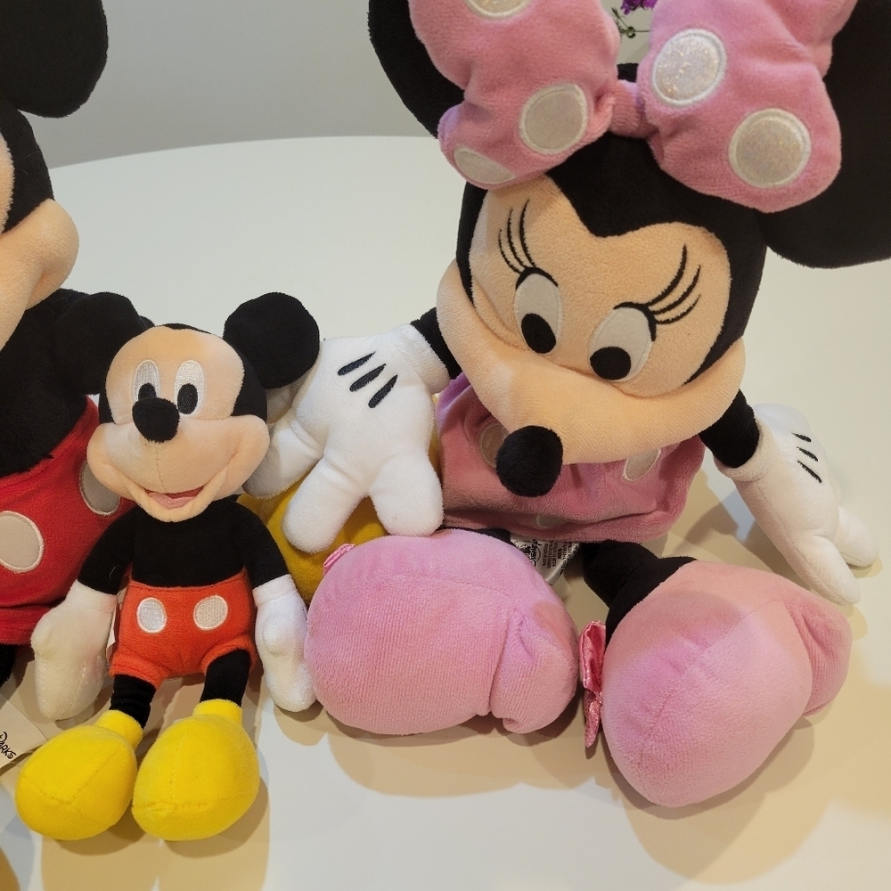 Disney Mickey and Minnie Mouse Plush Toy Set - Picture 3 of 7